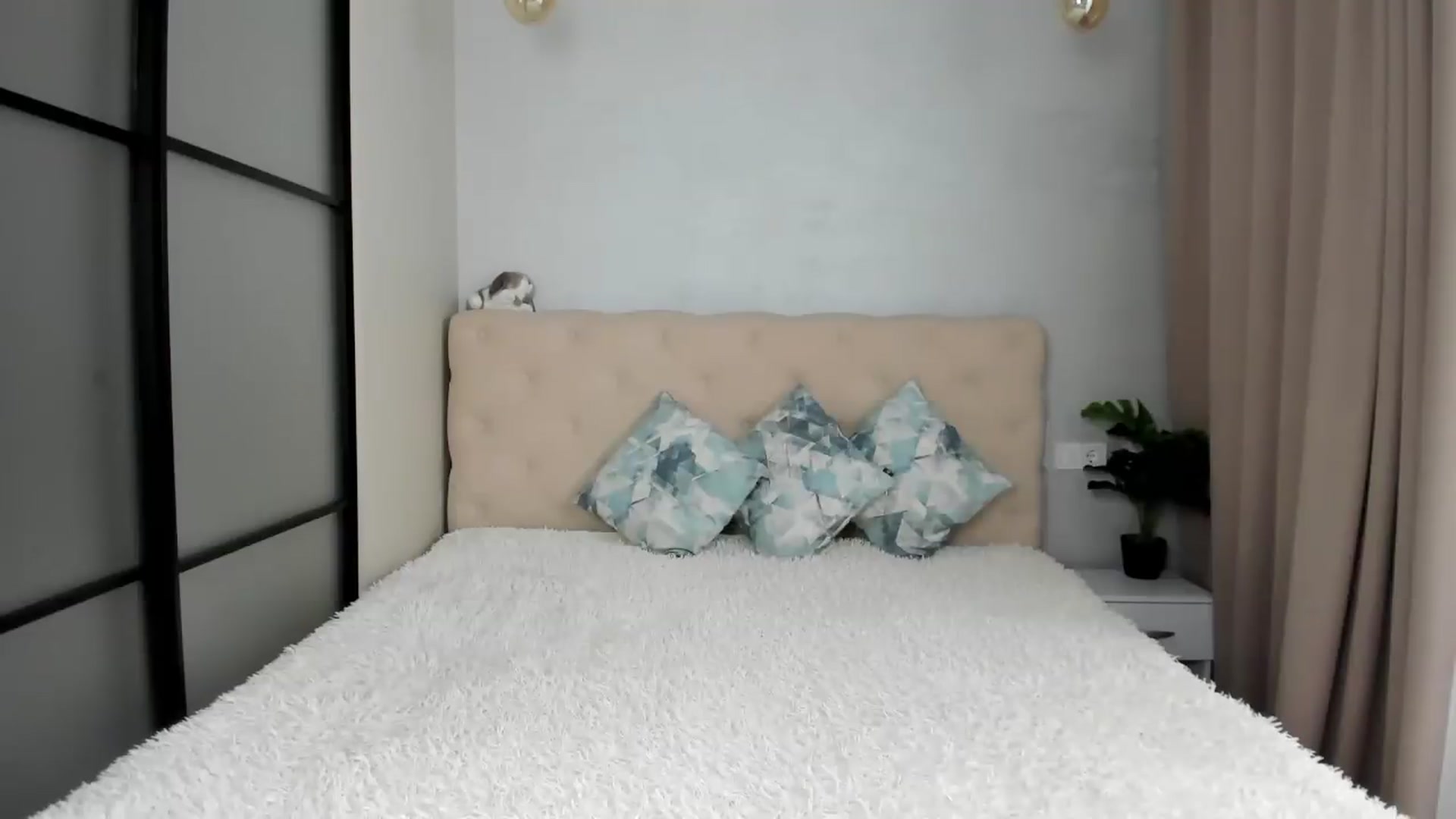 Gallery image thumbnail from M_Secret's myfreecams stream on, 08/08/2026, 05:08 image 19 of 20