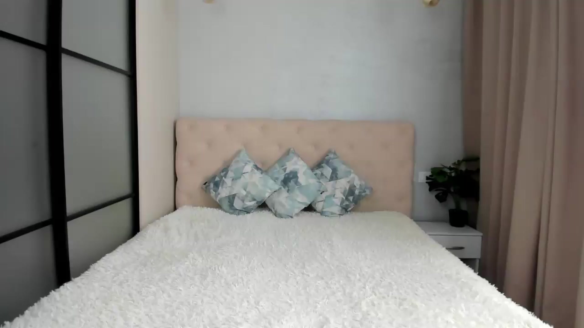 Gallery image thumbnail from M_Secret's myfreecams stream on, 08/18/2026, 05:24 image 20 of 20
