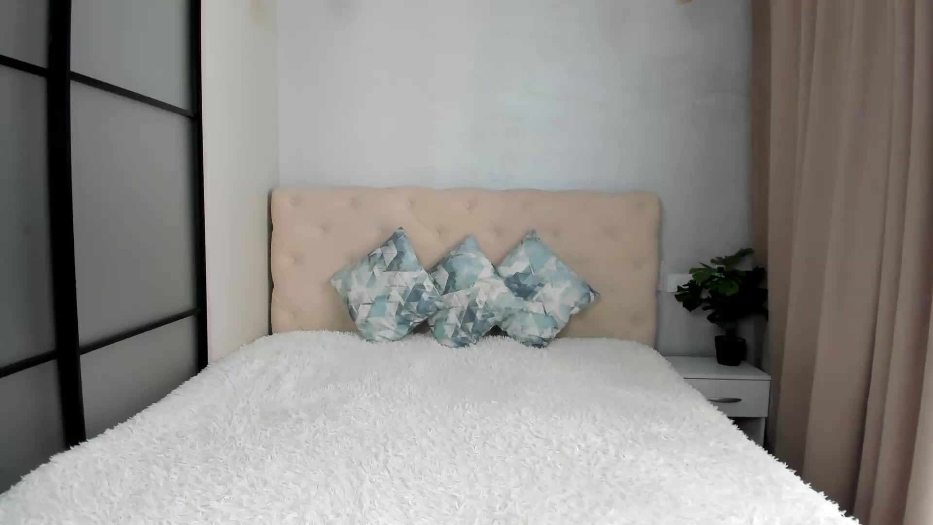 Gallery image thumbnail from M_Secret's myfreecams stream on, 08/29/2026, 05:03 image 19 of 20
