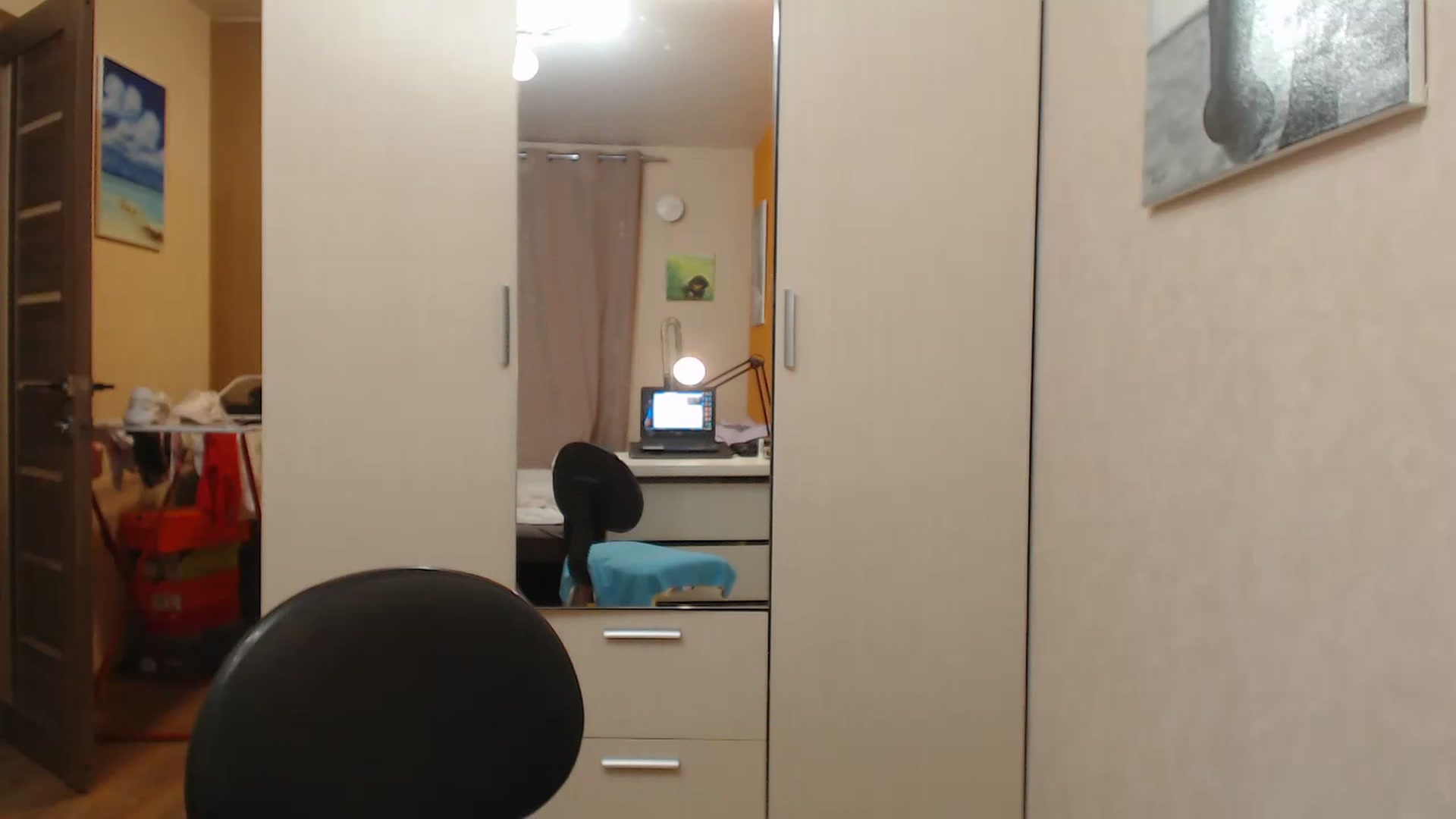 Gallery image thumbnail from M__Art's myfreecams stream on, 12/10/2022, 19:34 image 16 of 20