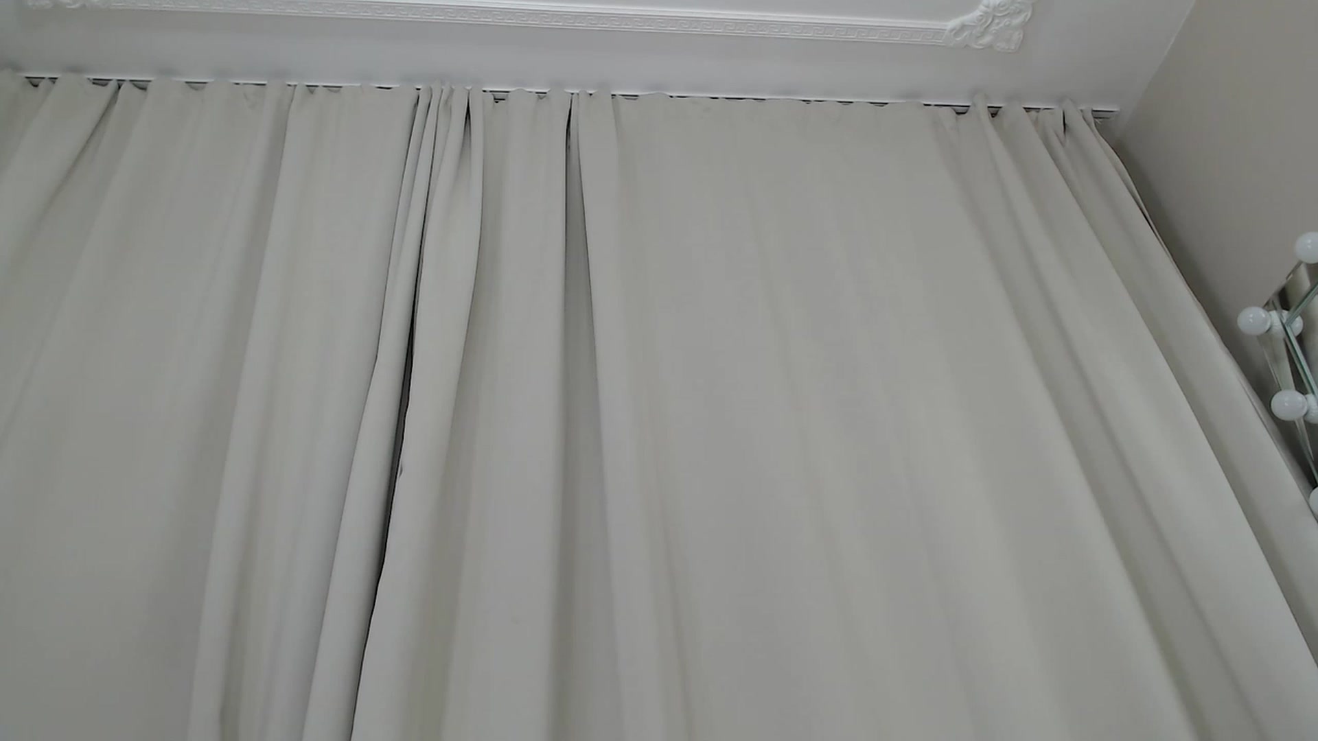 Gallery image thumbnail from M_i_k_aa's myfreecams stream on, 10/25/2023, 24:15 image 6 of 20