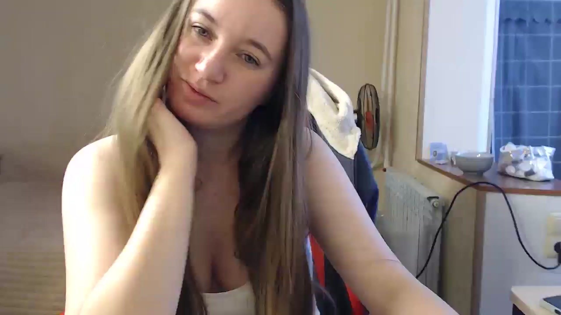 Gallery image thumbnail from MaLiNka__'s myfreecams stream on, 01/13/2025, 13:33 image 1 of 20