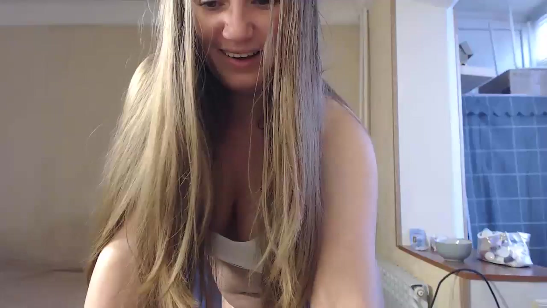 Gallery image thumbnail from MaLiNka__'s myfreecams stream on, 01/13/2025, 13:33 image 2 of 20