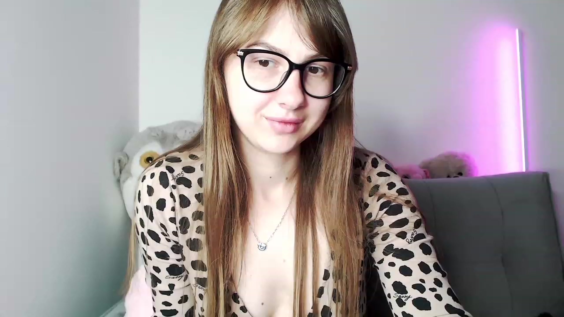 Gallery image thumbnail from Ma_Ry_Me's myfreecams stream on, 11/16/2022, 02:08 image 11 of 20