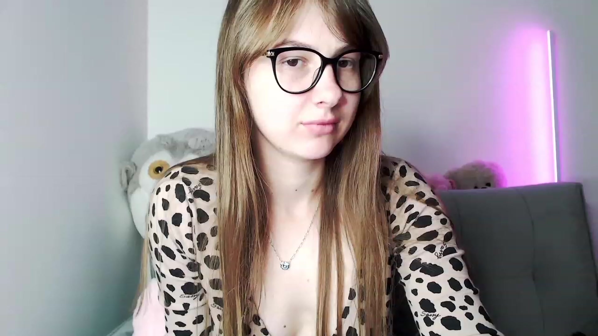Gallery image thumbnail from Ma_Ry_Me's myfreecams stream on, 11/16/2022, 02:08 image 10 of 20