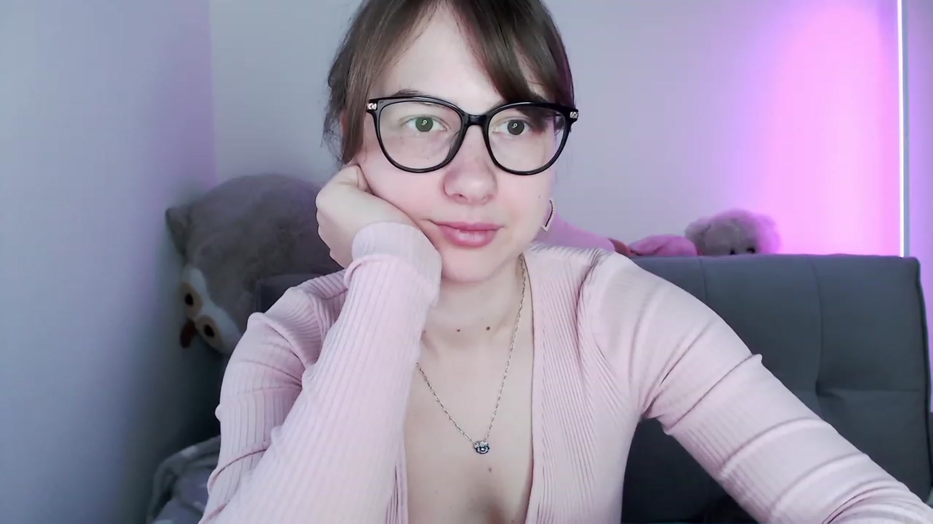 Gallery image thumbnail from Ma_Ry_Me's myfreecams stream on, 12/02/2022, 11:54 image 18 of 20