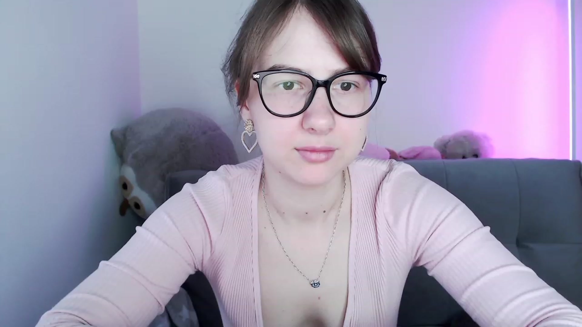 Gallery image thumbnail from Ma_Ry_Me's myfreecams stream on, 12/02/2022, 11:54 image 15 of 20