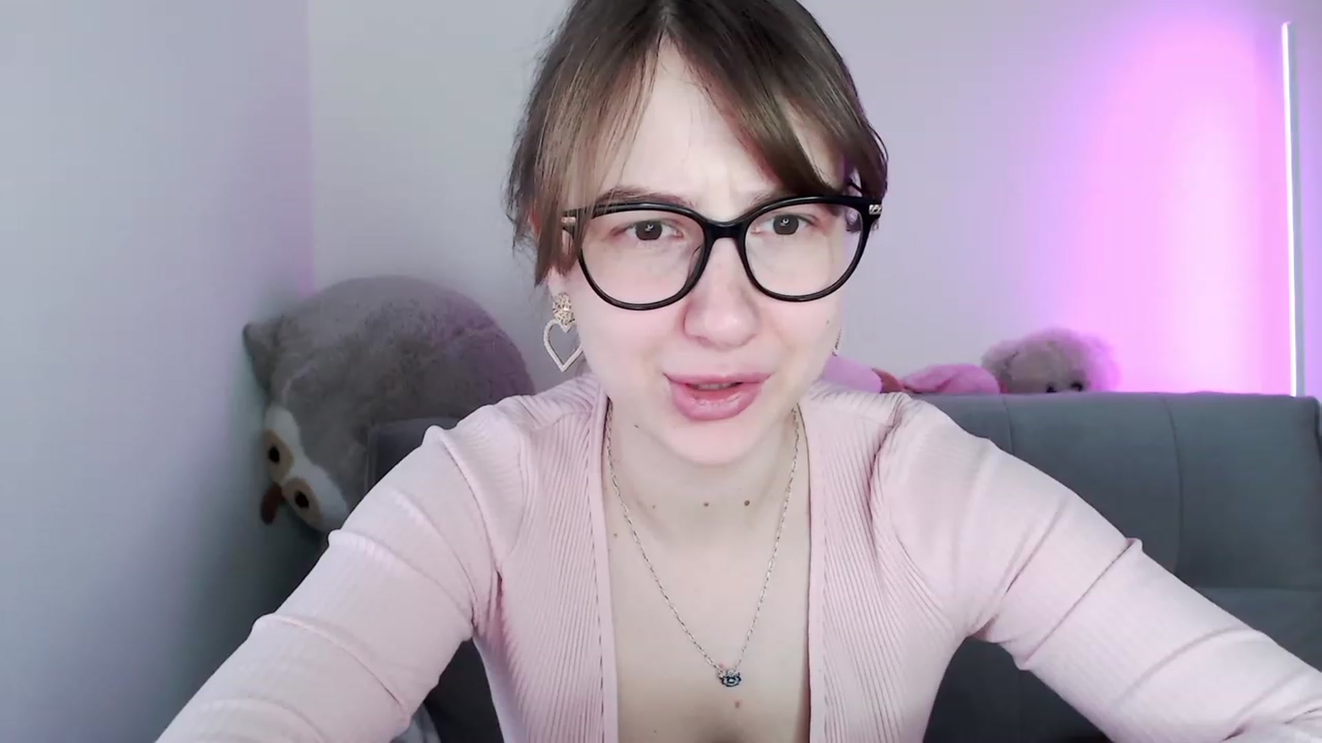 Gallery image thumbnail from Ma_Ry_Me's myfreecams stream on, 12/02/2022, 11:54 image 12 of 20