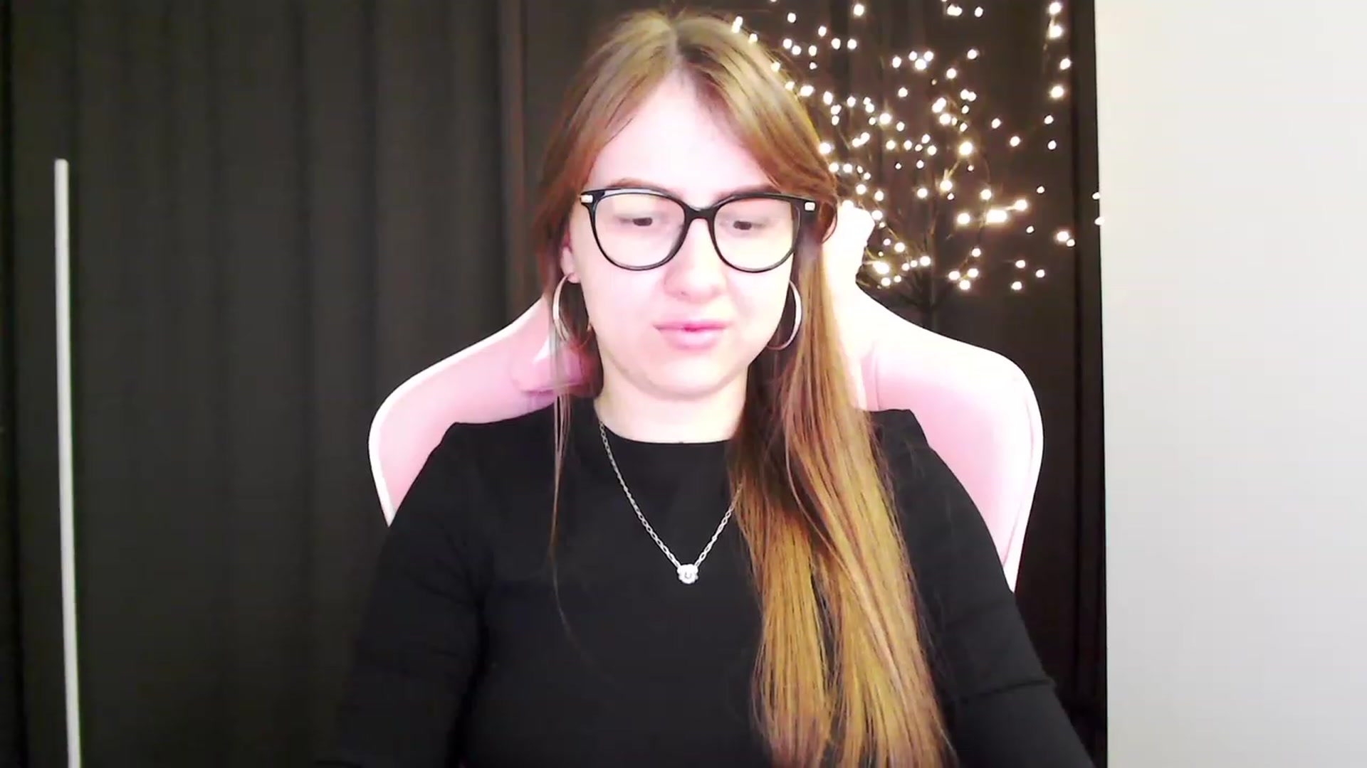 Gallery image thumbnail from Ma_Ry_Me's myfreecams stream on, 01/29/2023, 04:22 image 19 of 20