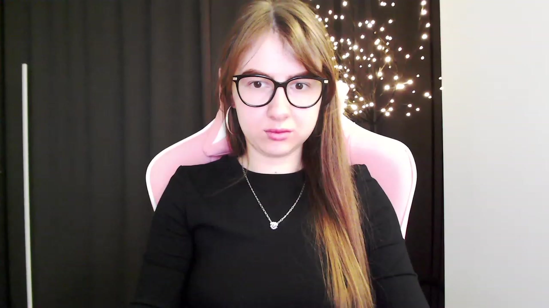 Gallery image thumbnail from Ma_Ry_Me's myfreecams stream on, 01/29/2023, 04:22 image 17 of 20