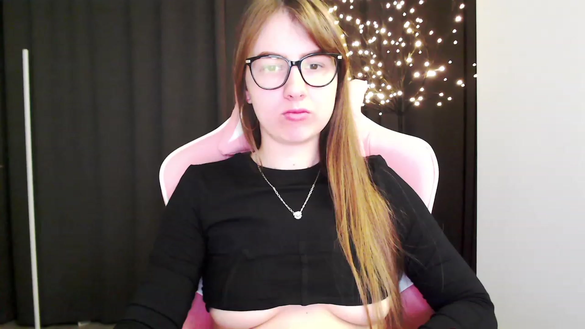 Gallery image thumbnail from Ma_Ry_Me's myfreecams stream on, 01/29/2023, 04:22 image 9 of 20