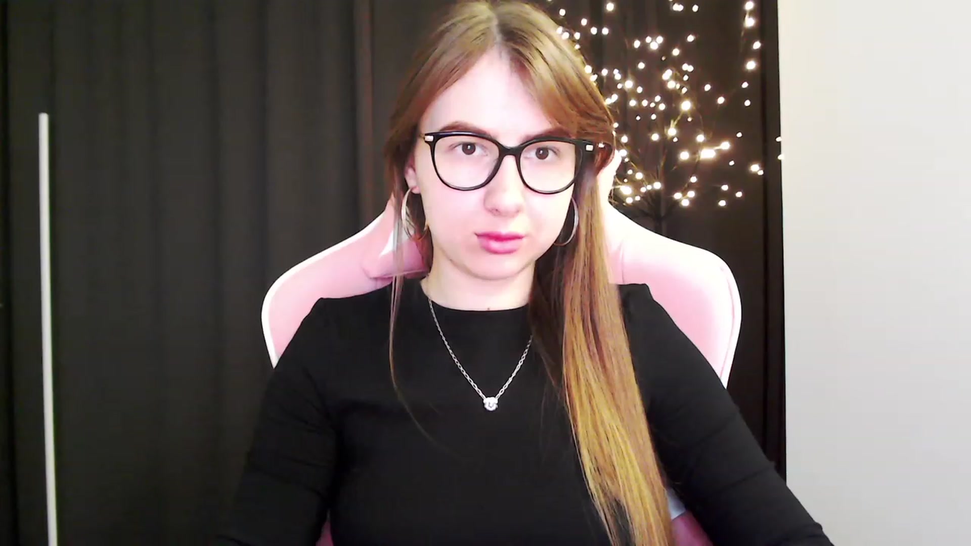 Gallery image thumbnail from Ma_Ry_Me's myfreecams stream on, 01/29/2023, 04:22 image 18 of 20