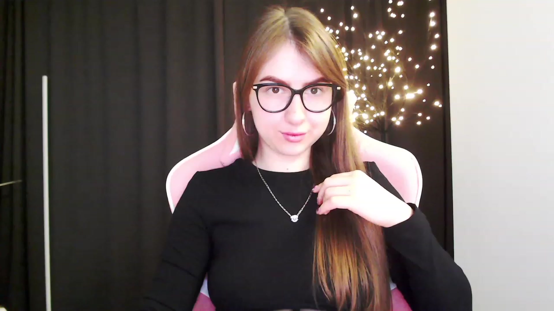 Gallery image thumbnail from Ma_Ry_Me's myfreecams stream on, 01/29/2023, 04:22 image 2 of 20