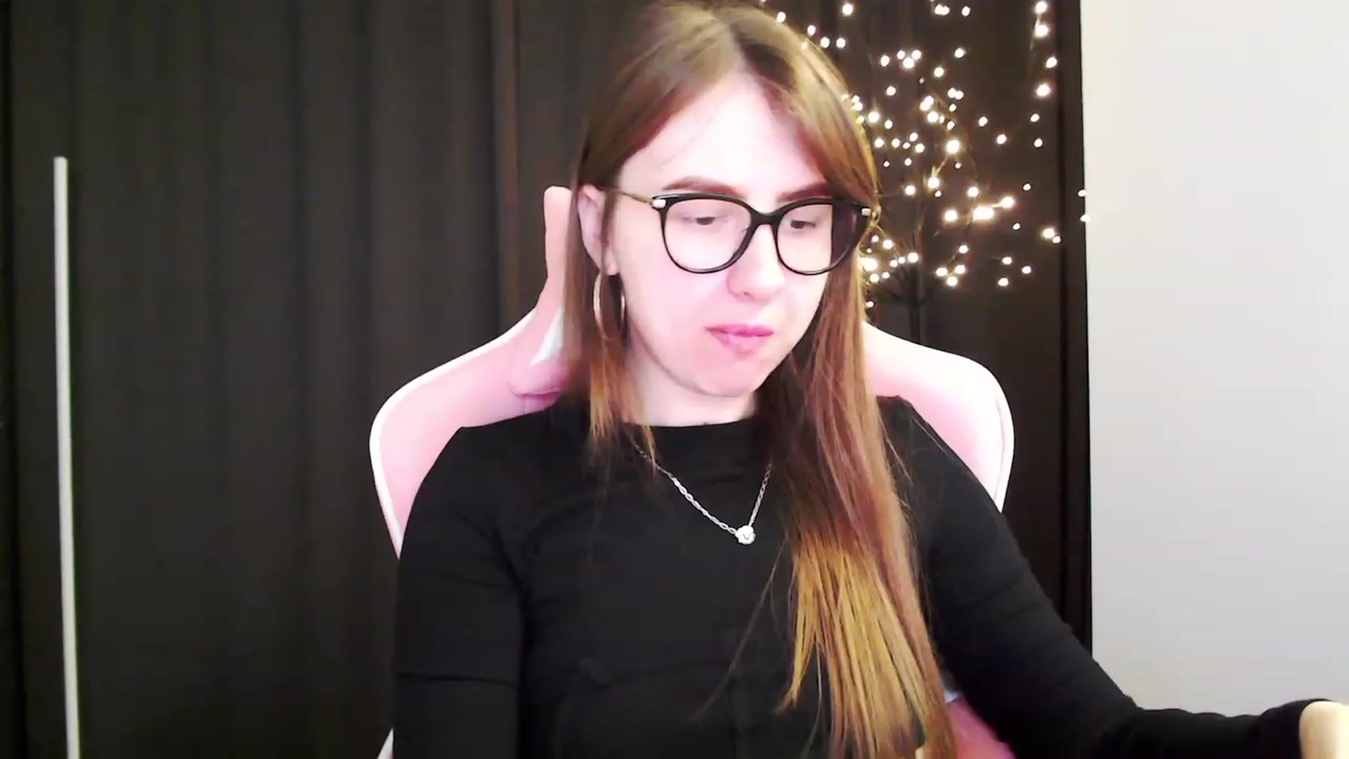 Gallery image thumbnail from Ma_Ry_Me's myfreecams stream on, 01/29/2023, 04:22 image 14 of 20