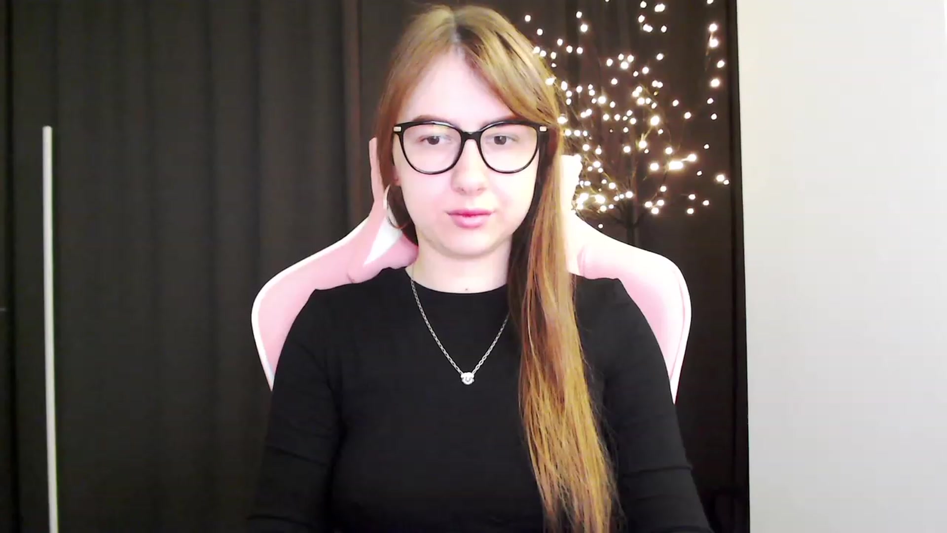 Gallery image thumbnail from Ma_Ry_Me's myfreecams stream on, 01/29/2023, 04:22 image 5 of 20