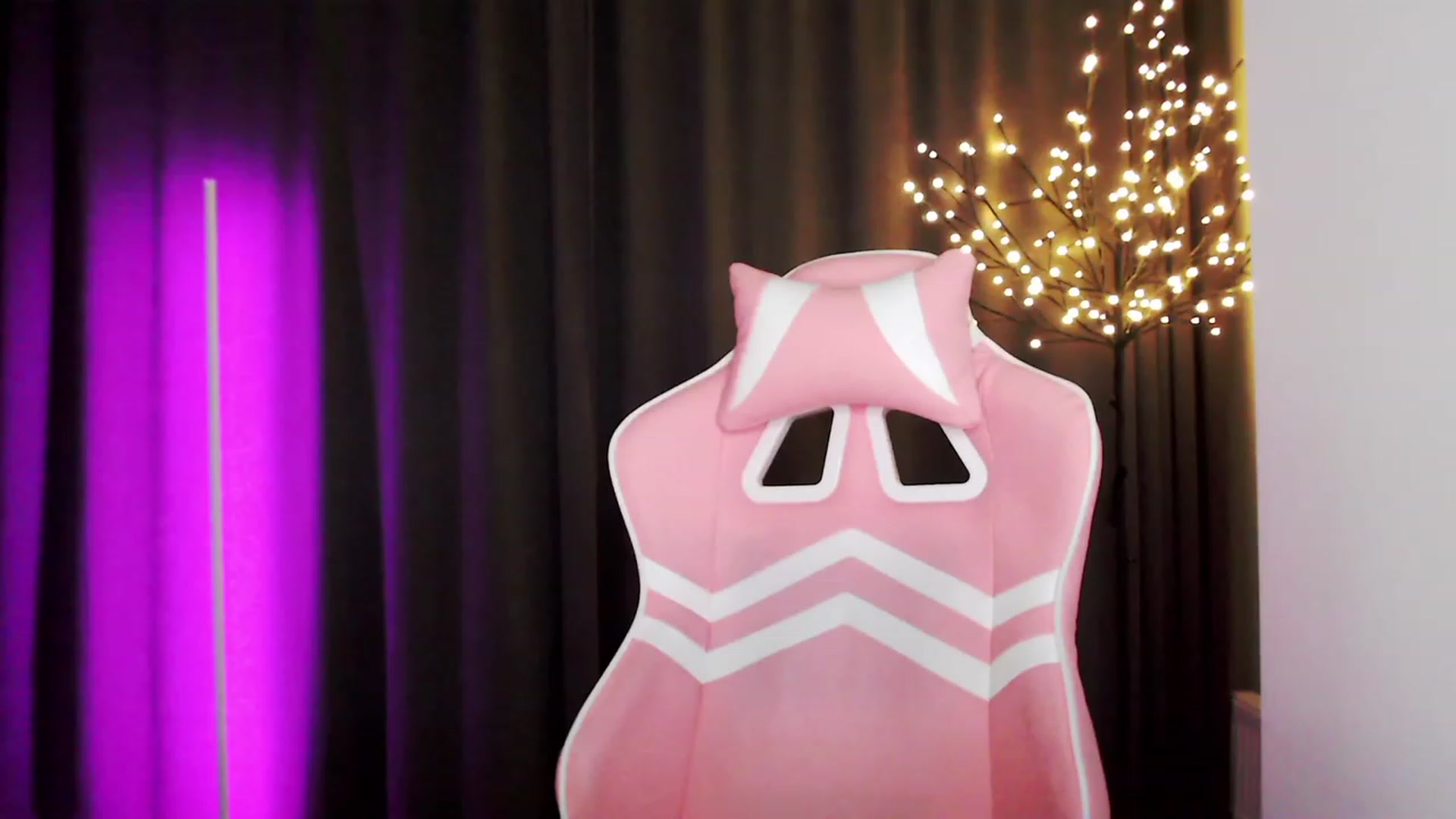 Gallery image thumbnail from Ma_Ry_Me's myfreecams stream on, 02/24/2023, 01:04 image 11 of 20