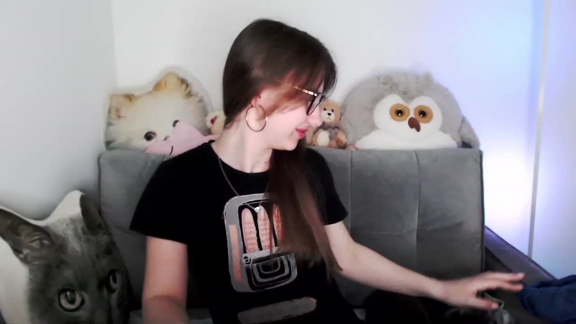 Gallery image thumbnail from Ma_Ry_Me's myfreecams stream on, 05/01/2023, 23:27 image 7 of 20