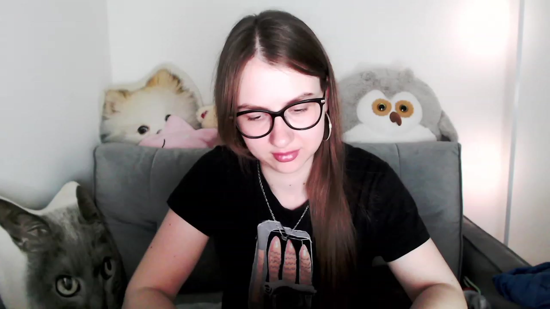Gallery image thumbnail from Ma_Ry_Me's myfreecams stream on, 05/01/2023, 23:27 image 13 of 20