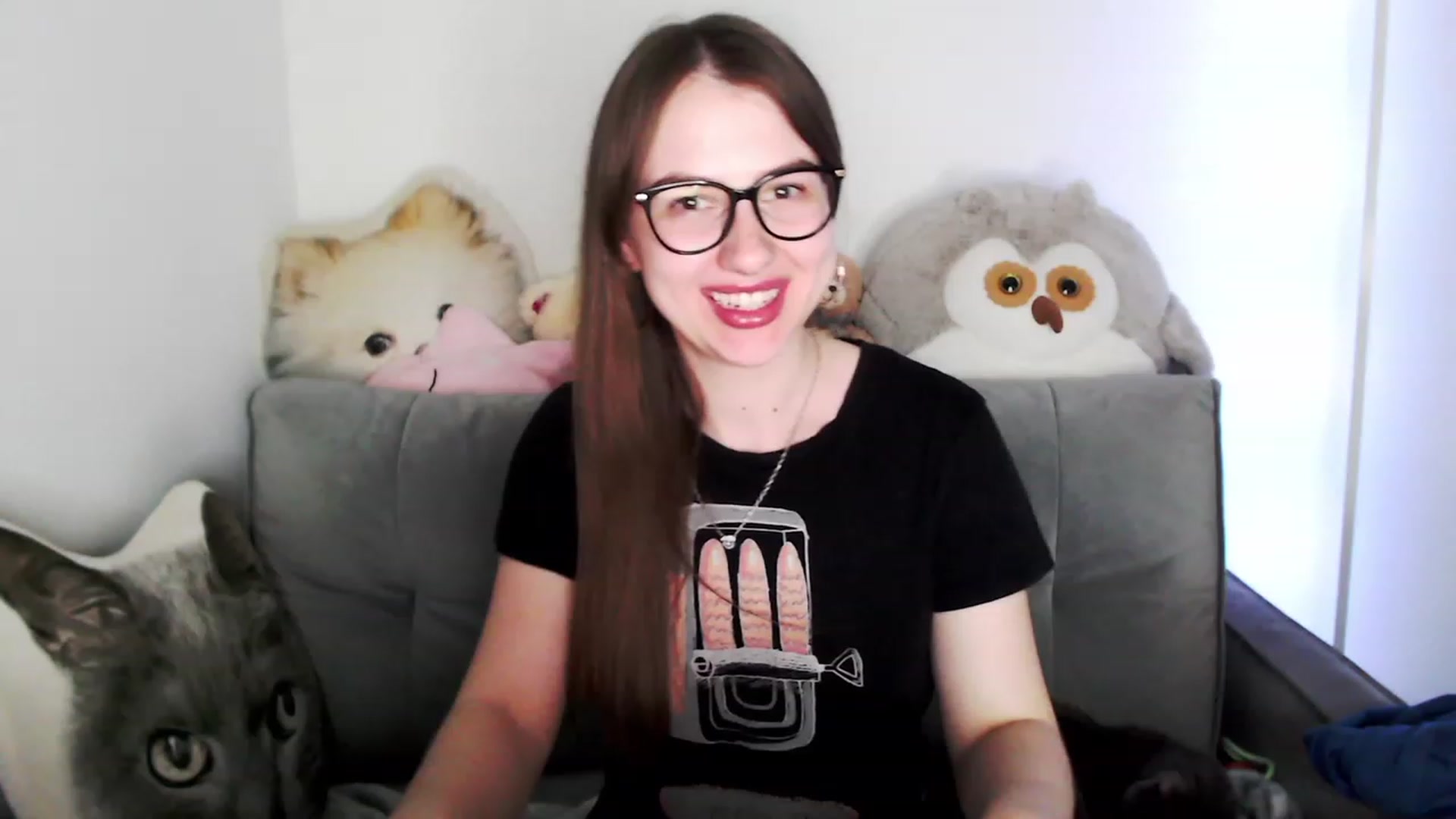 Gallery image thumbnail from Ma_Ry_Me's myfreecams stream on, 05/01/2023, 23:27 image 6 of 20