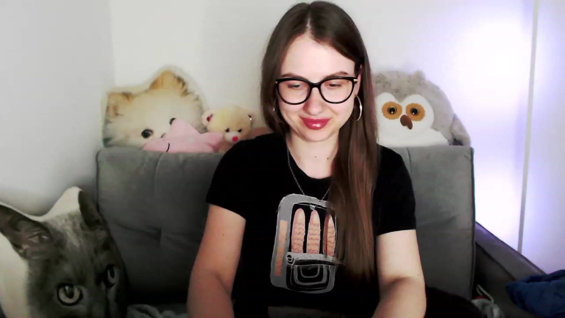 Gallery image thumbnail from Ma_Ry_Me's myfreecams stream on, 05/01/2023, 23:27 image 14 of 20