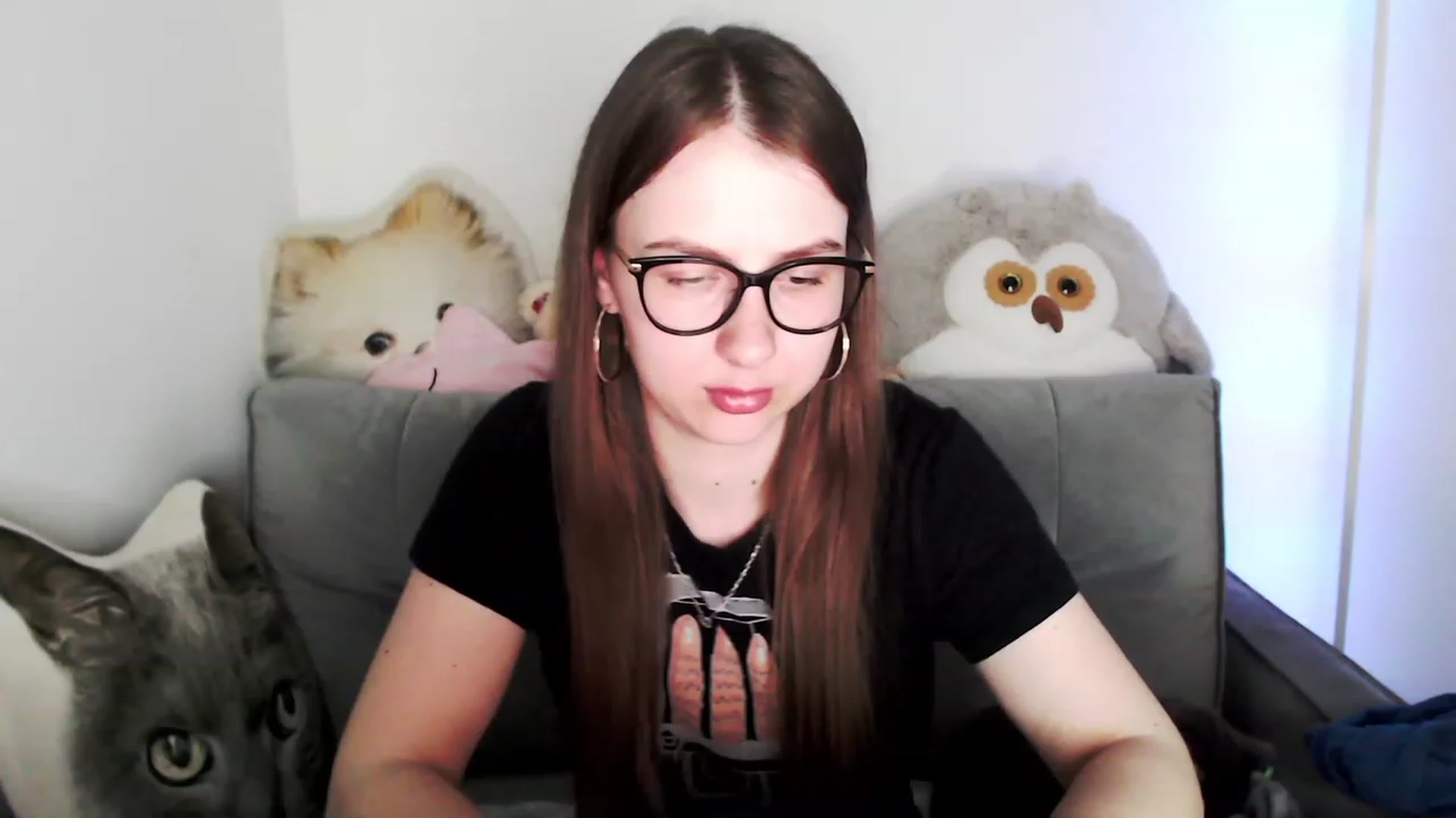 Gallery image thumbnail from Ma_Ry_Me's myfreecams stream on, 05/01/2023, 23:27 image 1 of 20