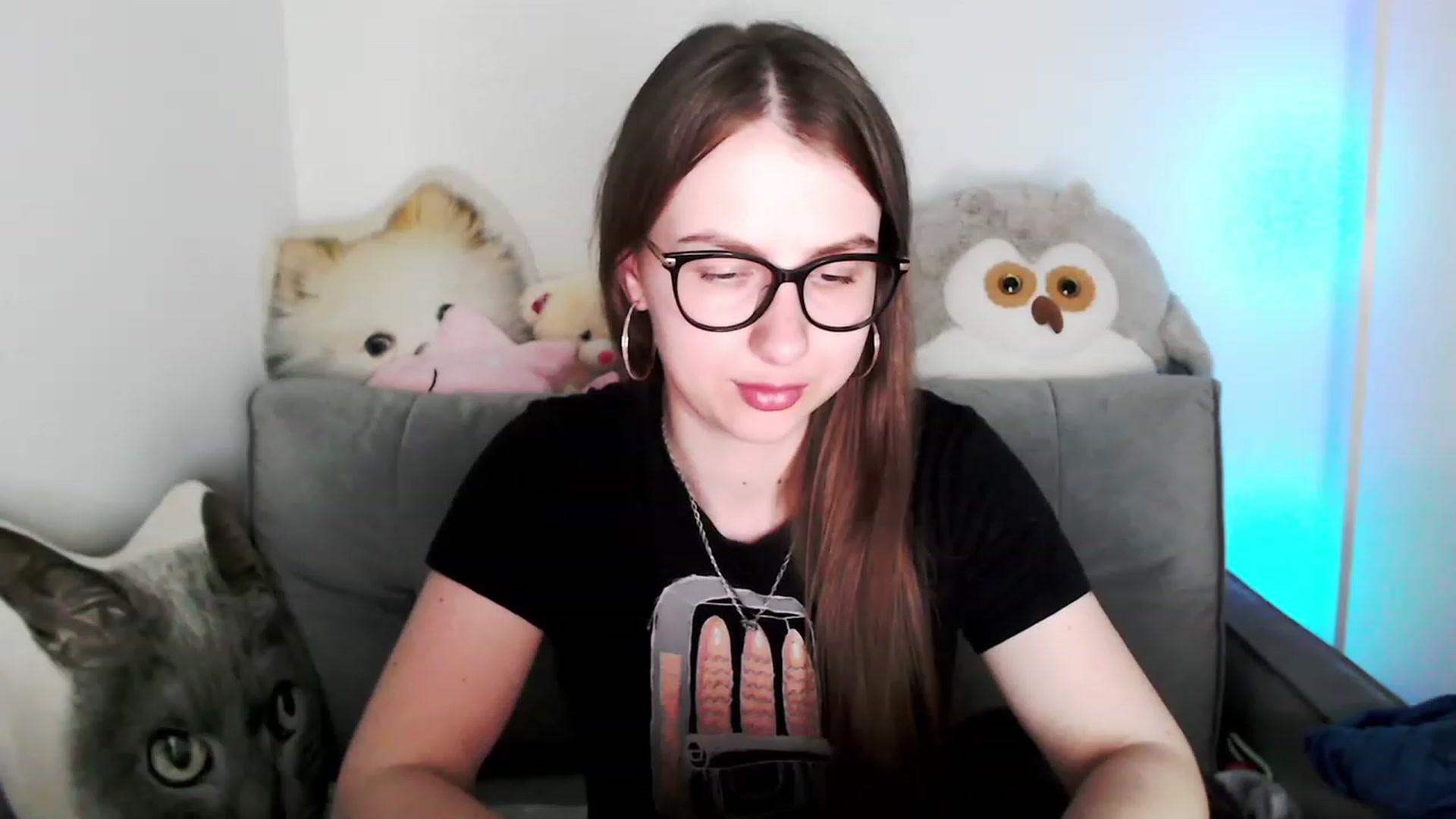 Gallery image thumbnail from Ma_Ry_Me's myfreecams stream on, 05/01/2023, 23:27 image 16 of 20