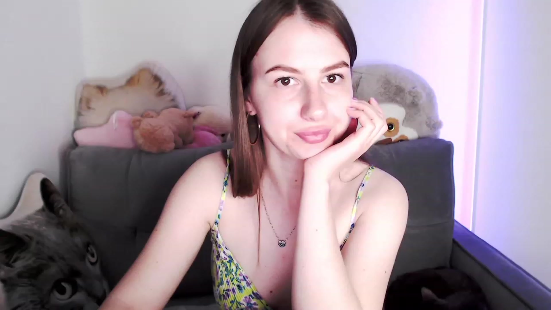 Gallery image thumbnail from Ma_Ry_Me's myfreecams stream on, 05/07/2023, 01:35 image 20 of 20
