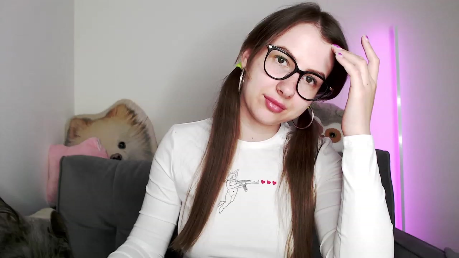 Gallery image thumbnail from Ma_Ry_Me's myfreecams stream on, 05/21/2023, 17:30 image 7 of 20