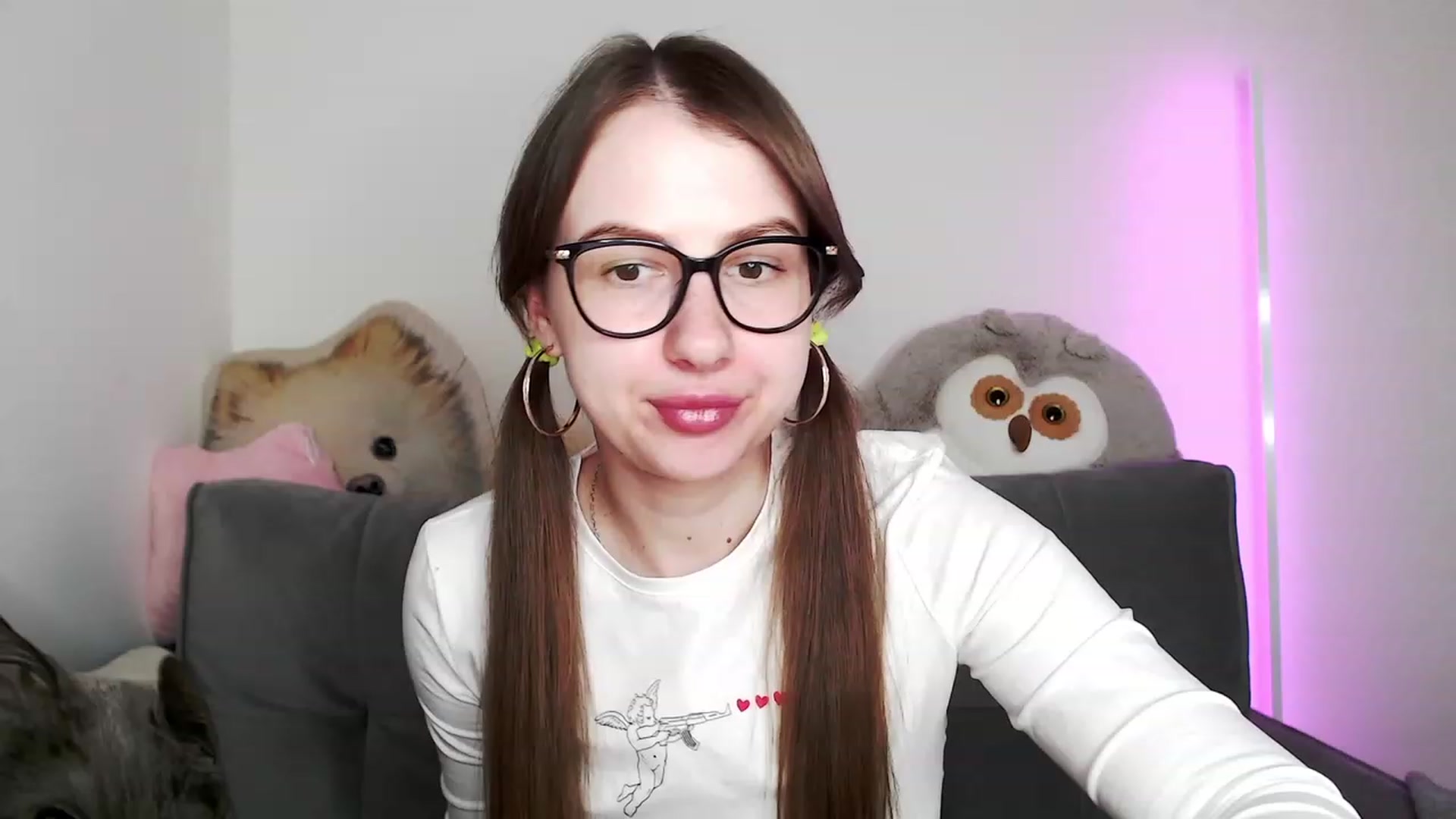 Gallery image thumbnail from Ma_Ry_Me's myfreecams stream on, 05/21/2023, 17:30 image 11 of 20