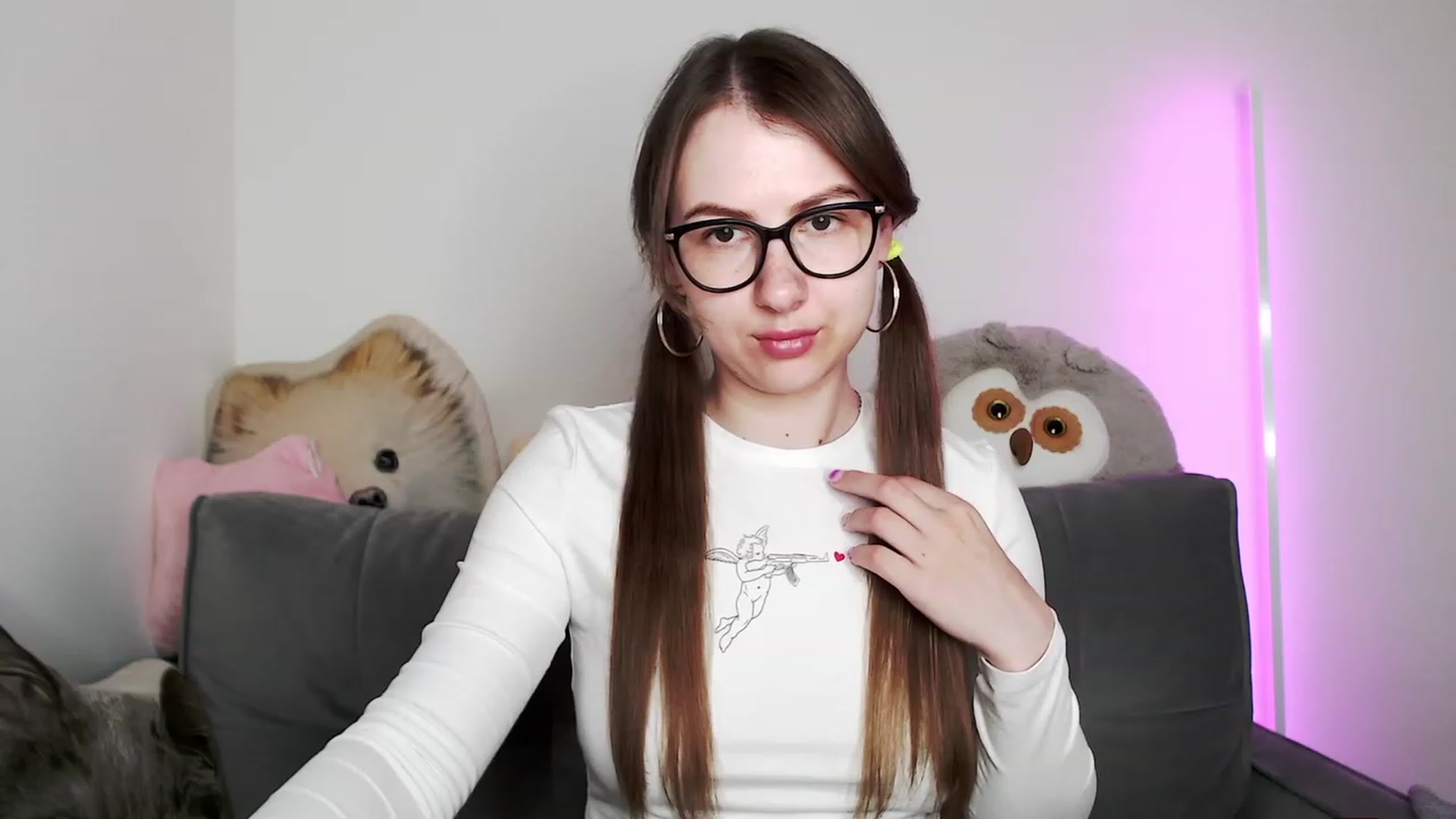 Gallery image thumbnail from Ma_Ry_Me's myfreecams stream on, 05/21/2023, 17:30 image 5 of 20