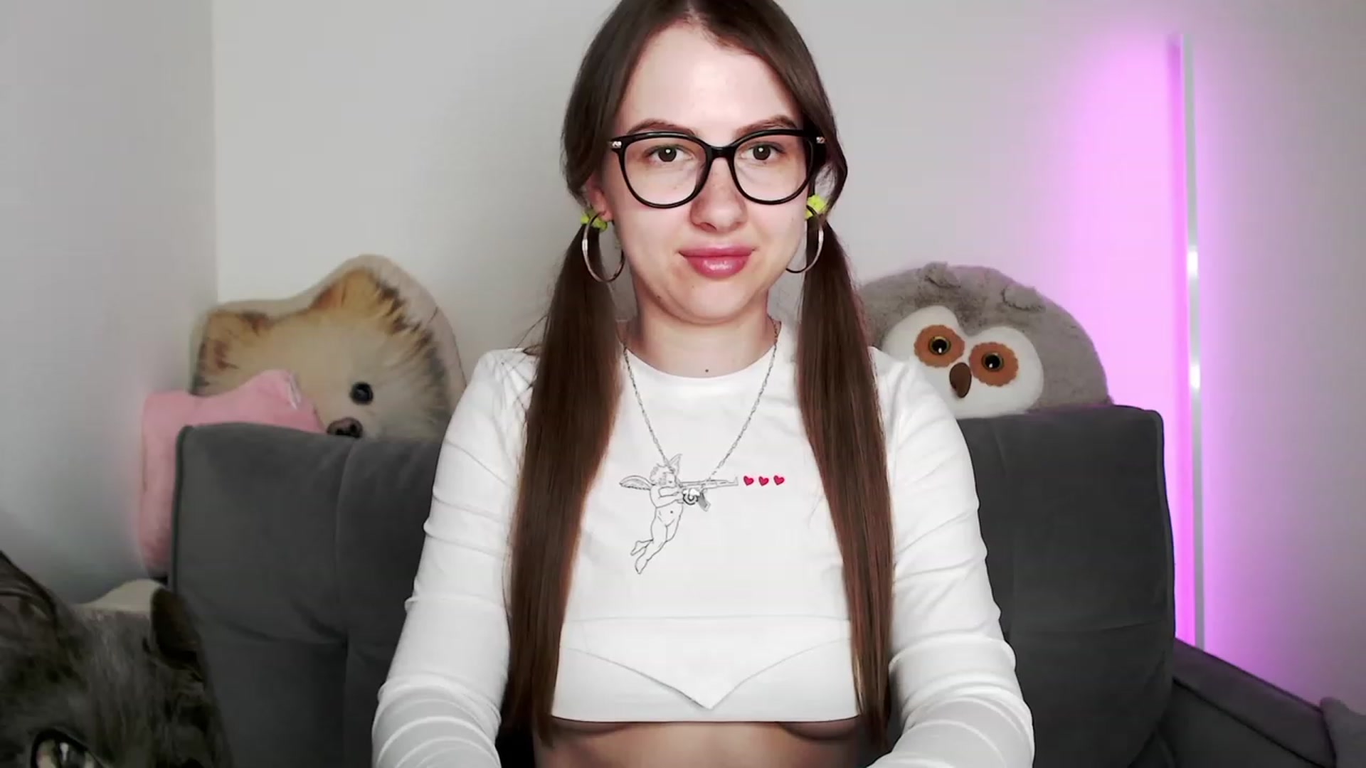 Gallery image thumbnail from Ma_Ry_Me's myfreecams stream on, 05/21/2023, 17:30 image 17 of 20
