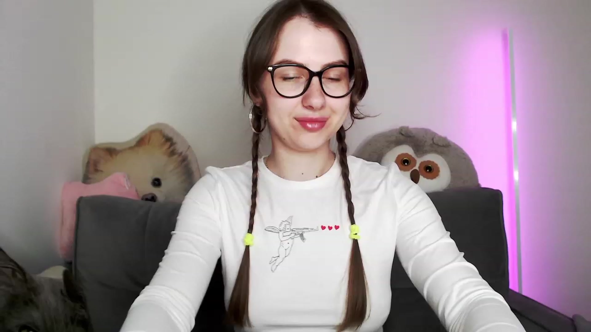 Gallery image thumbnail from Ma_Ry_Me's myfreecams stream on, 05/21/2023, 17:30 image 2 of 20
