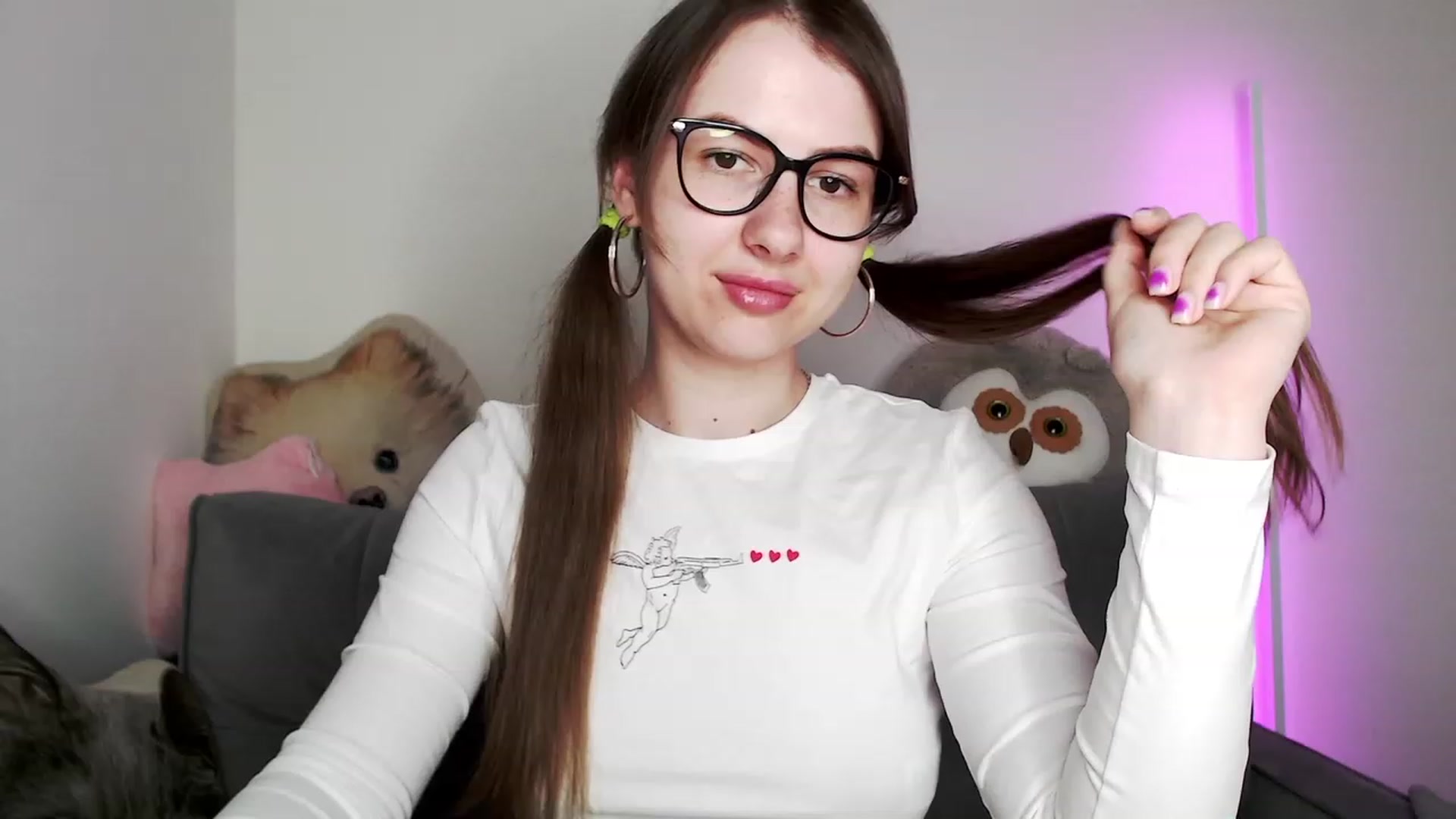 Gallery image thumbnail from Ma_Ry_Me's myfreecams stream on, 05/21/2023, 17:30 image 8 of 20