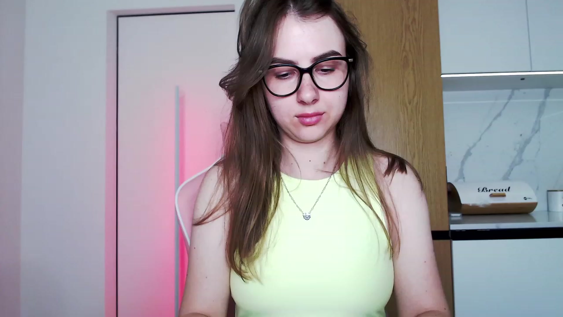Gallery image thumbnail from Ma_Ry_Me's myfreecams stream on, 06/15/2023, 01:06 image 4 of 20