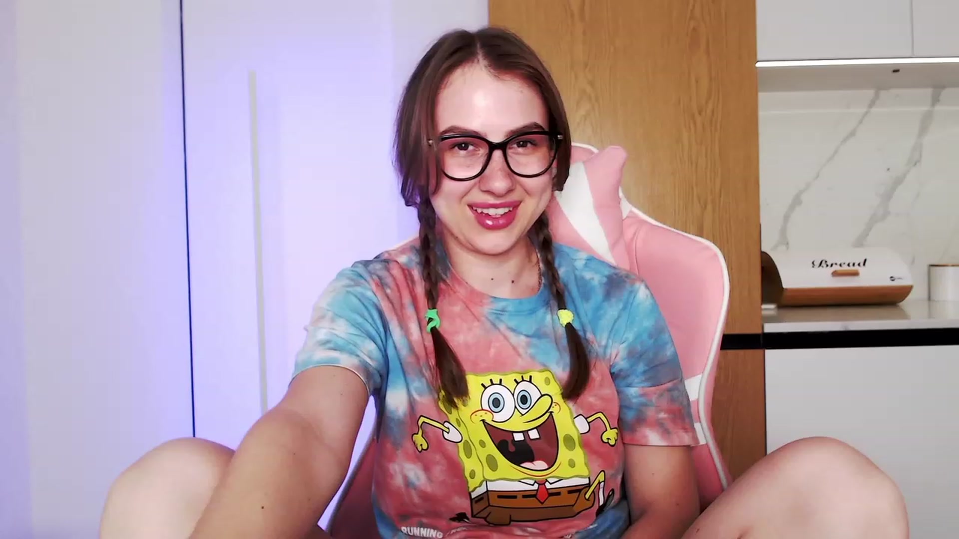Gallery image thumbnail from Ma_Ry_Me's myfreecams stream on, 06/16/2023, 24:08 image 20 of 20