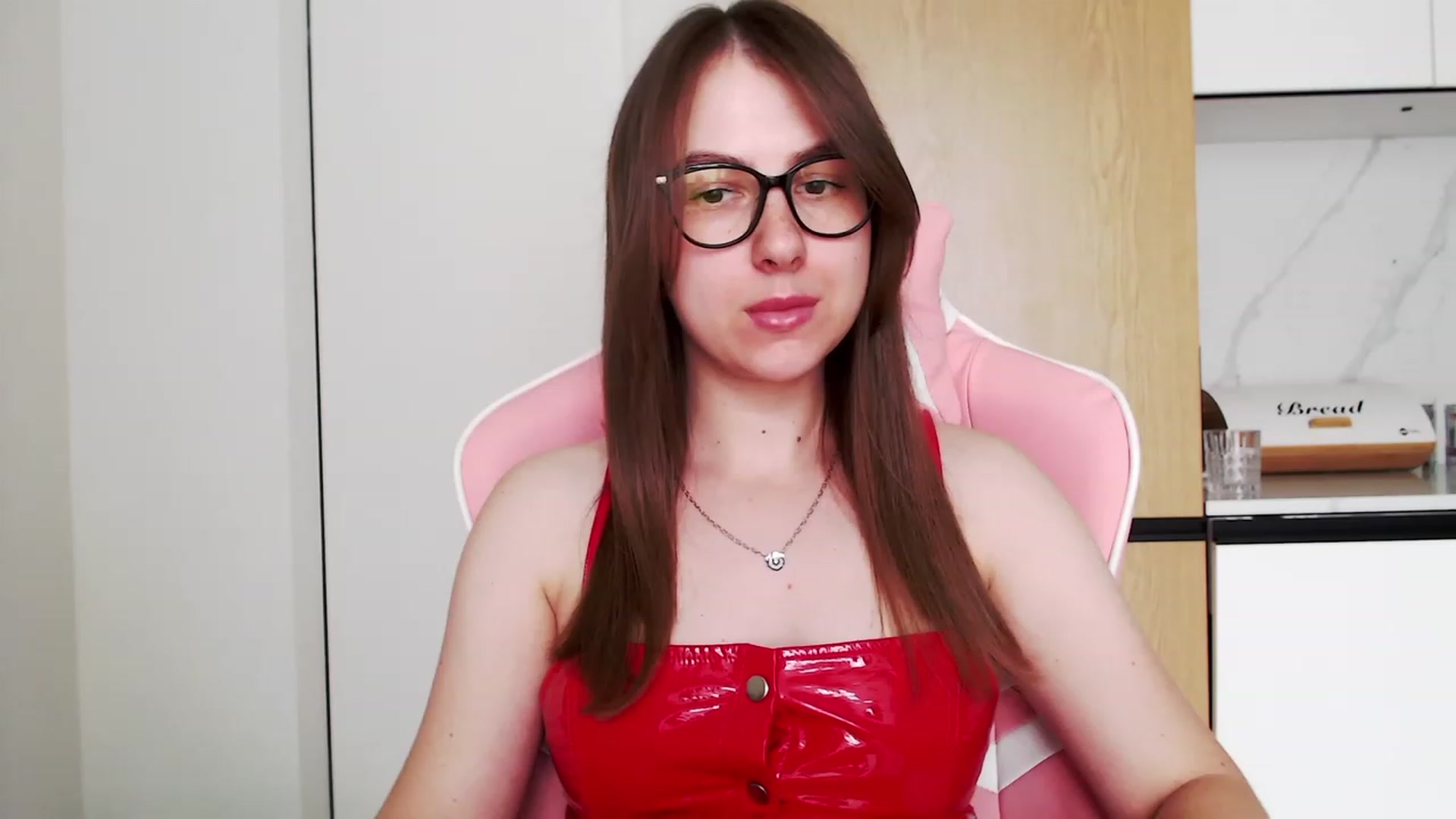 Gallery image thumbnail from Ma_Ry_Me's myfreecams stream on, 06/16/2023, 13:47 image 11 of 20