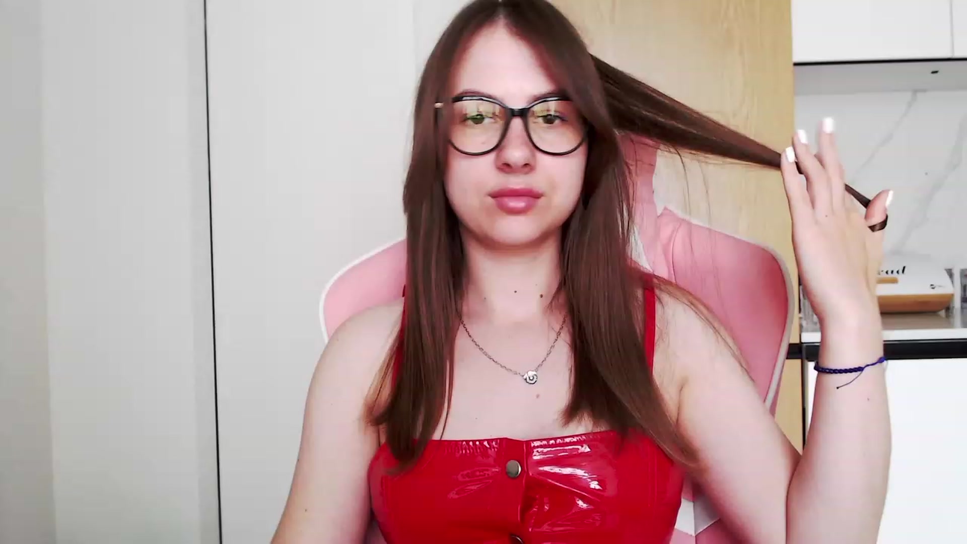 Gallery image thumbnail from Ma_Ry_Me's myfreecams stream on, 06/16/2023, 13:47 image 12 of 20