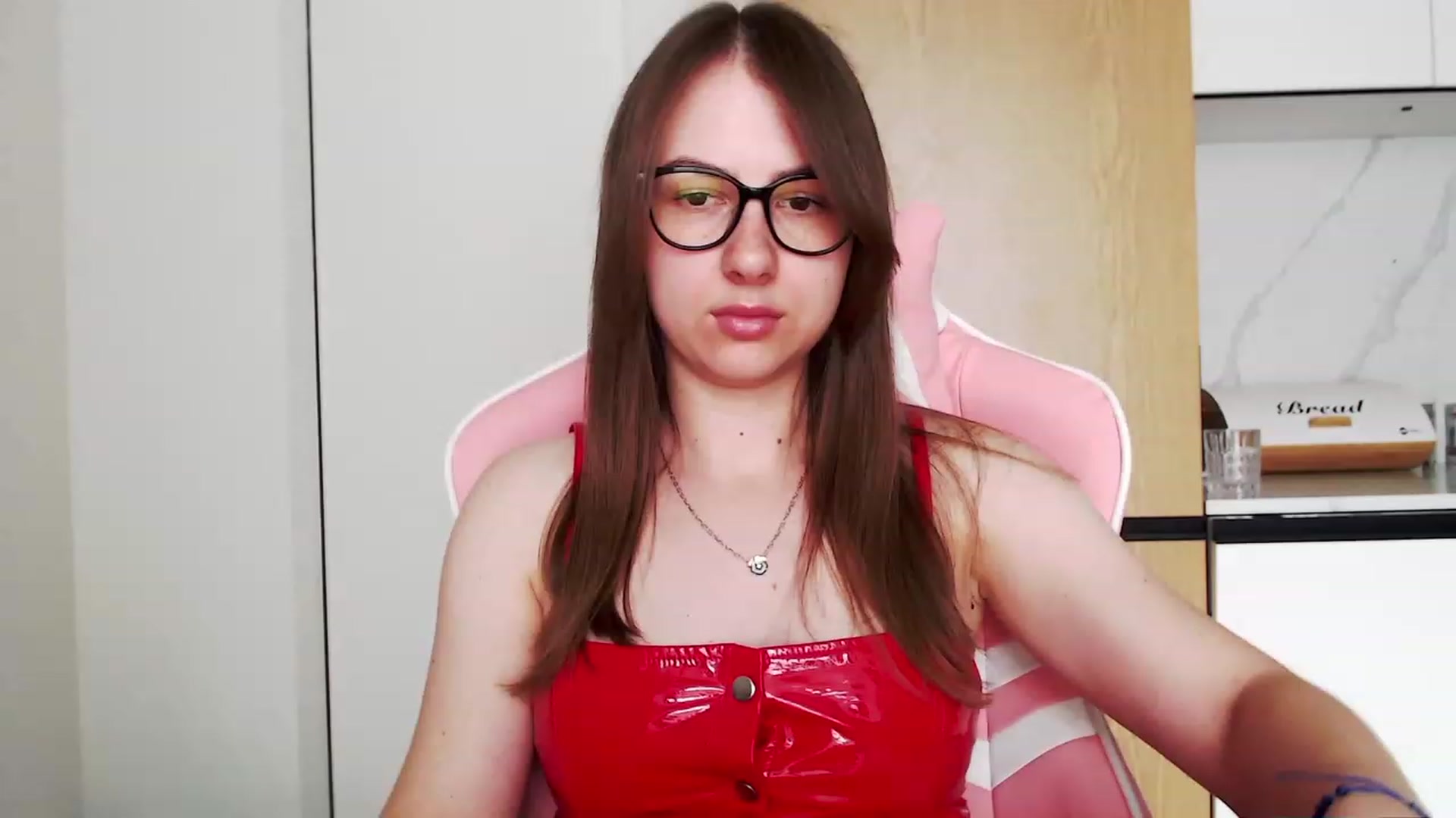 Gallery image thumbnail from Ma_Ry_Me's myfreecams stream on, 06/16/2023, 13:47 image 8 of 20