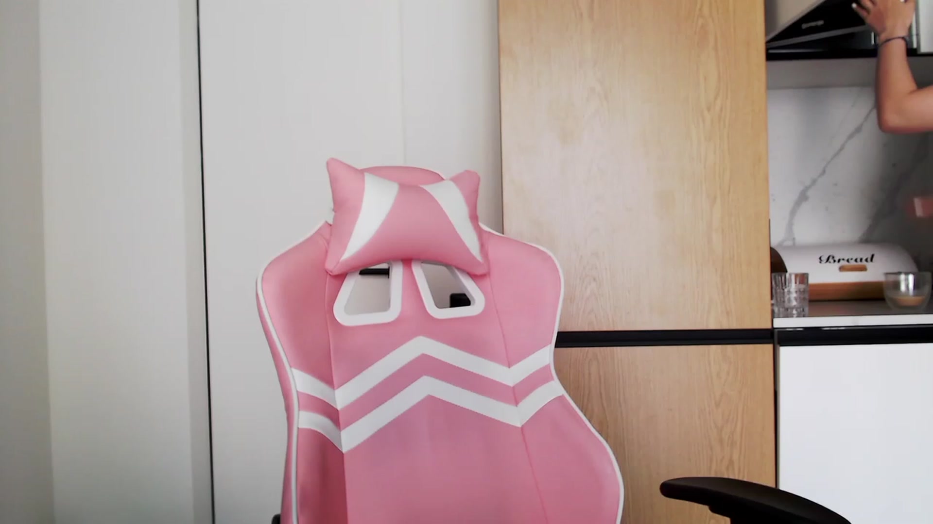 Gallery image thumbnail from Ma_Ry_Me's myfreecams stream on, 06/16/2023, 13:47 image 2 of 20