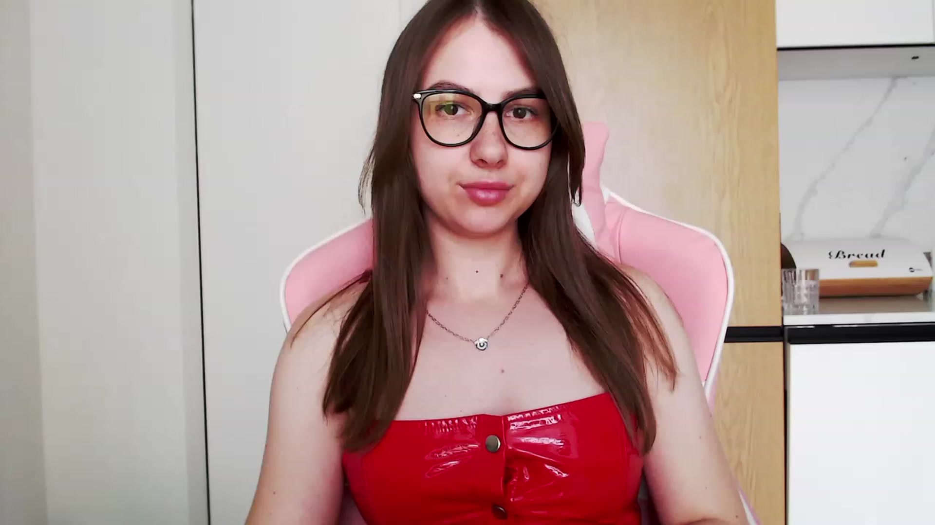 Gallery image thumbnail from Ma_Ry_Me's myfreecams stream on, 06/16/2023, 15:02 image 3 of 20