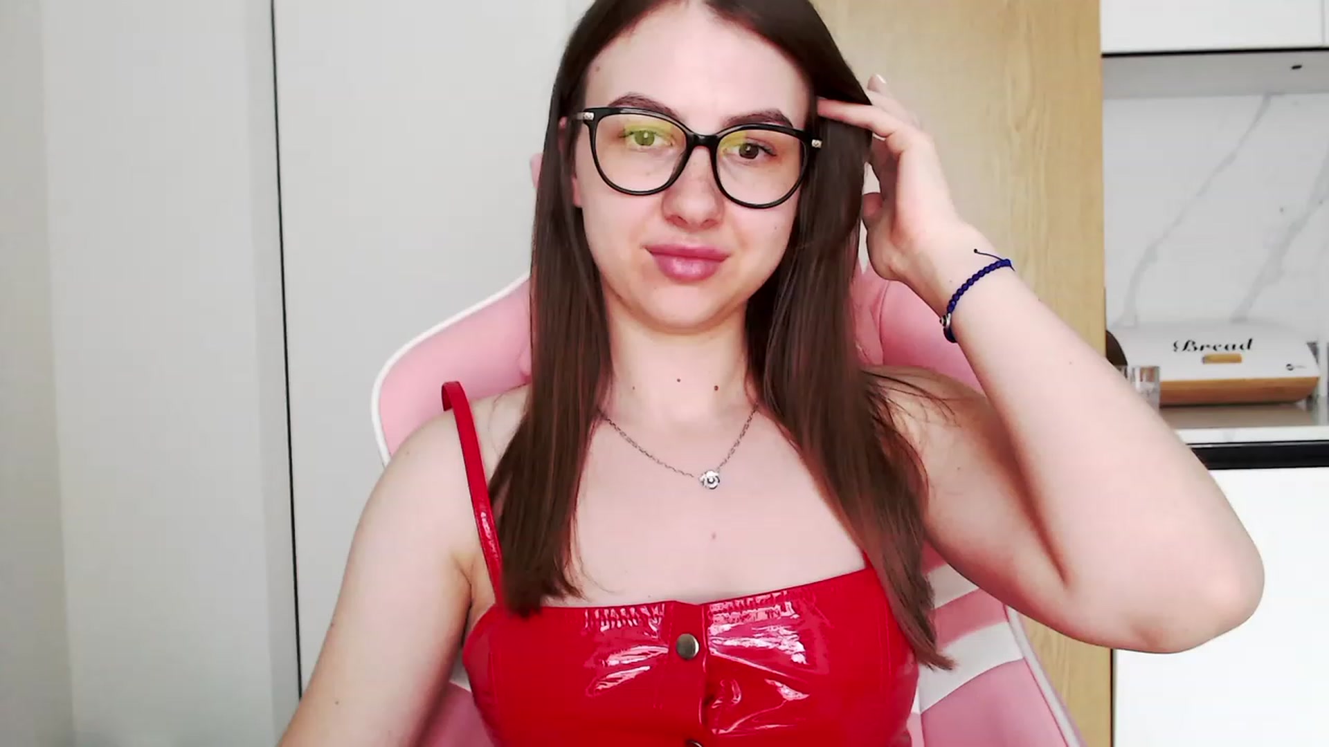 Gallery image thumbnail from Ma_Ry_Me's myfreecams stream on, 06/16/2023, 15:02 image 13 of 20