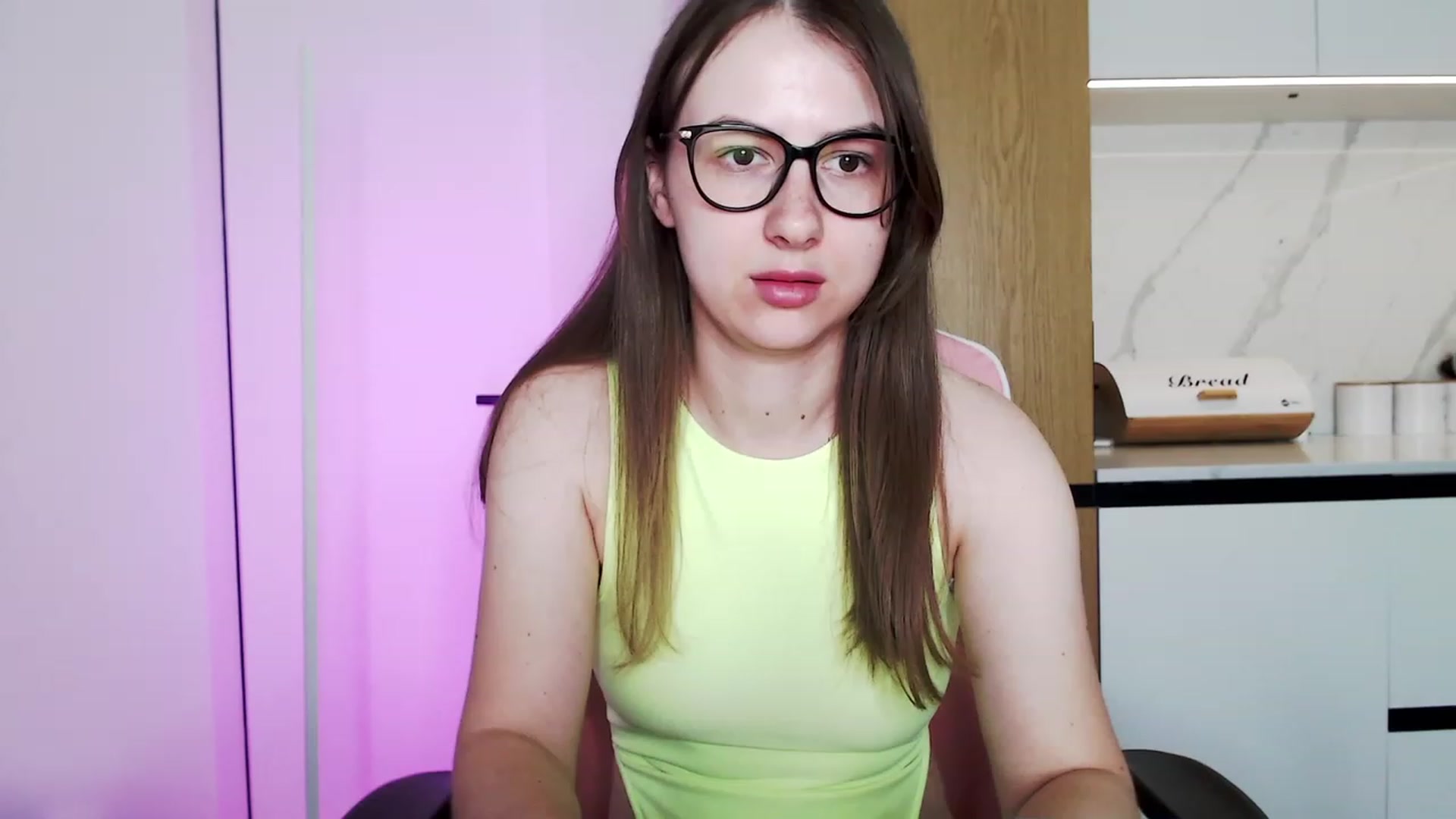 Gallery image thumbnail from Ma_Ry_Me's myfreecams stream on, 06/18/2023, 18:28 image 14 of 20