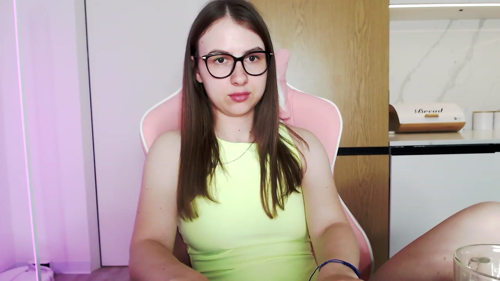 Gallery image thumbnail from Ma_Ry_Me's myfreecams stream on, 06/18/2023, 19:05 image 10 of 20