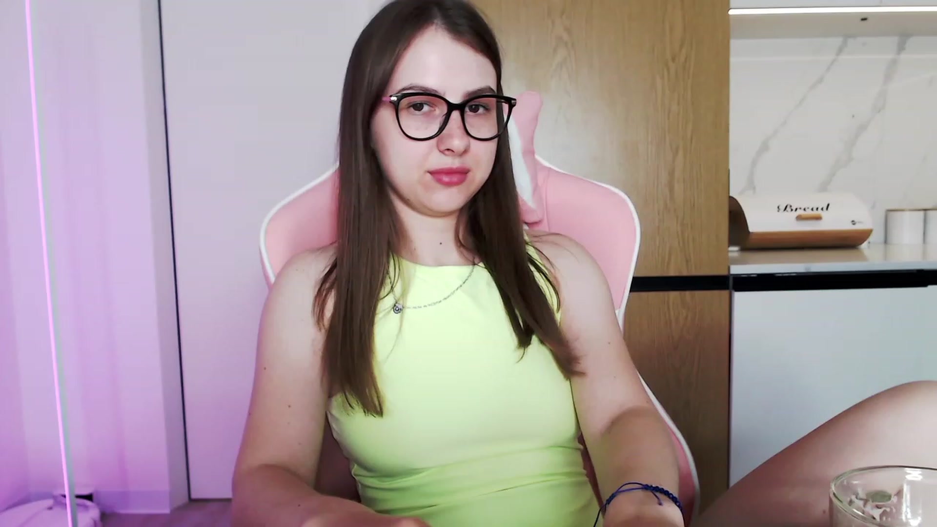 Gallery image thumbnail from Ma_Ry_Me's myfreecams stream on, 06/18/2023, 19:05 image 5 of 20