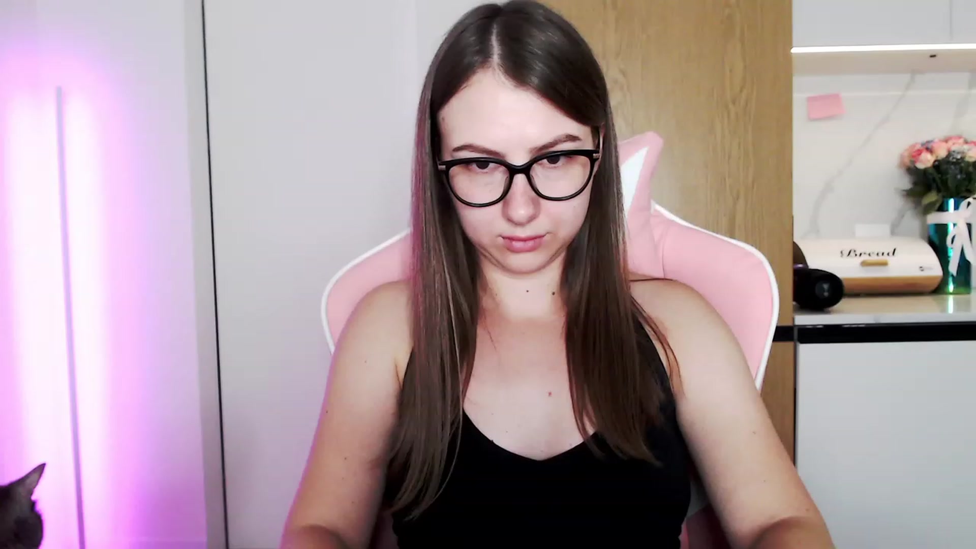Gallery image thumbnail from Ma_Ry_Me's myfreecams stream on, 09/10/2023, 16:36 image 20 of 20