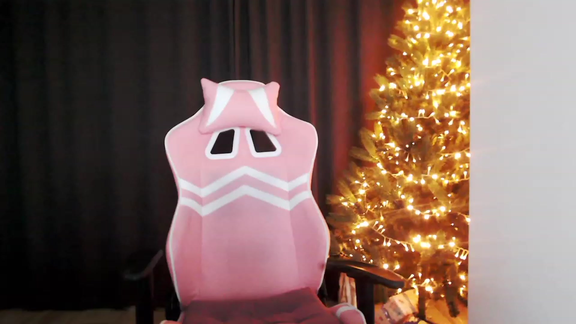 Gallery image thumbnail from Ma_Ry_Xmas's myfreecams stream on, 12/31/2022, 02:13 image 8 of 20