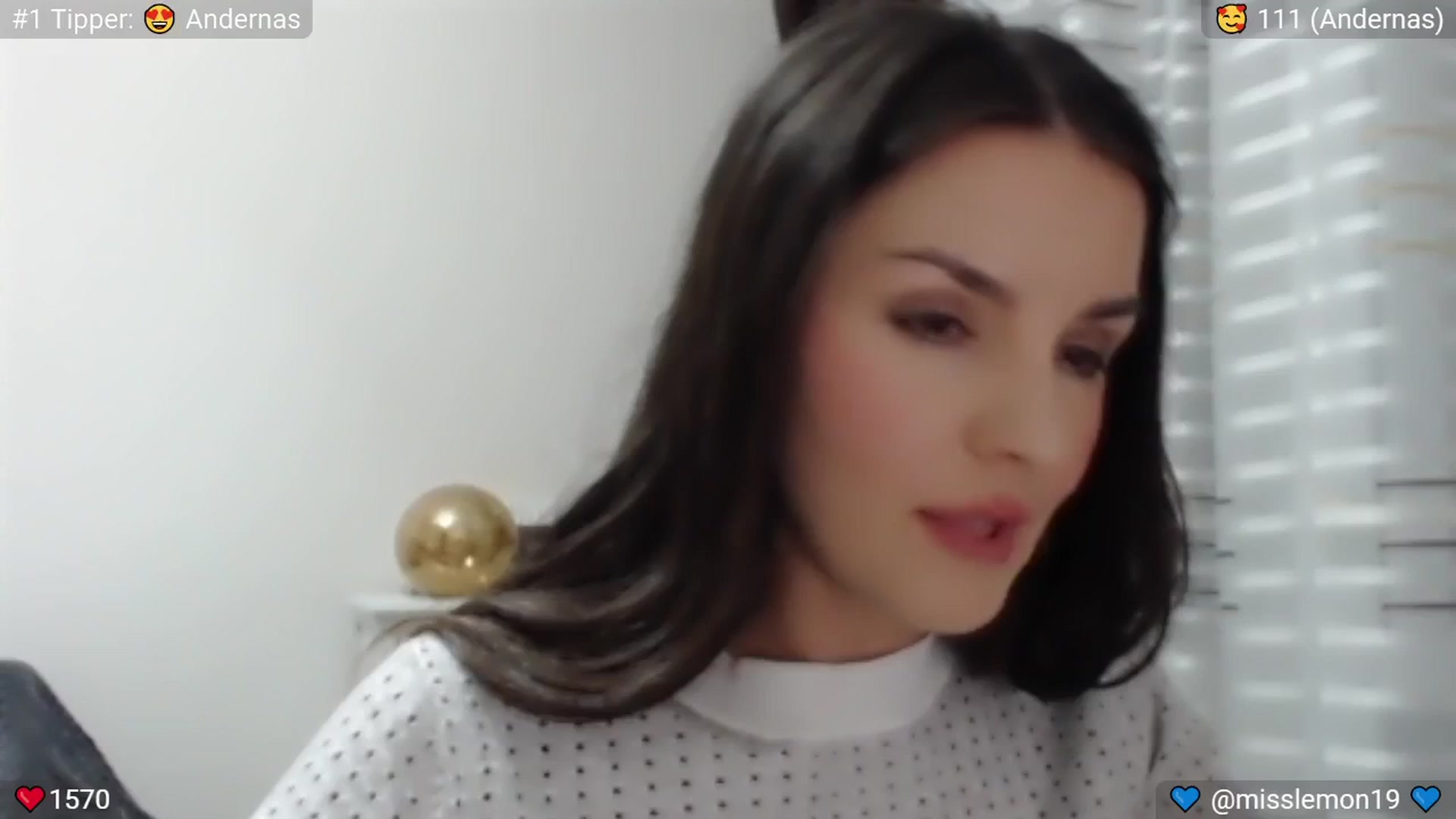 Gallery image thumbnail from Macaroon's myfreecams stream on, 05/25/2024, 22:45 image 3 of 20