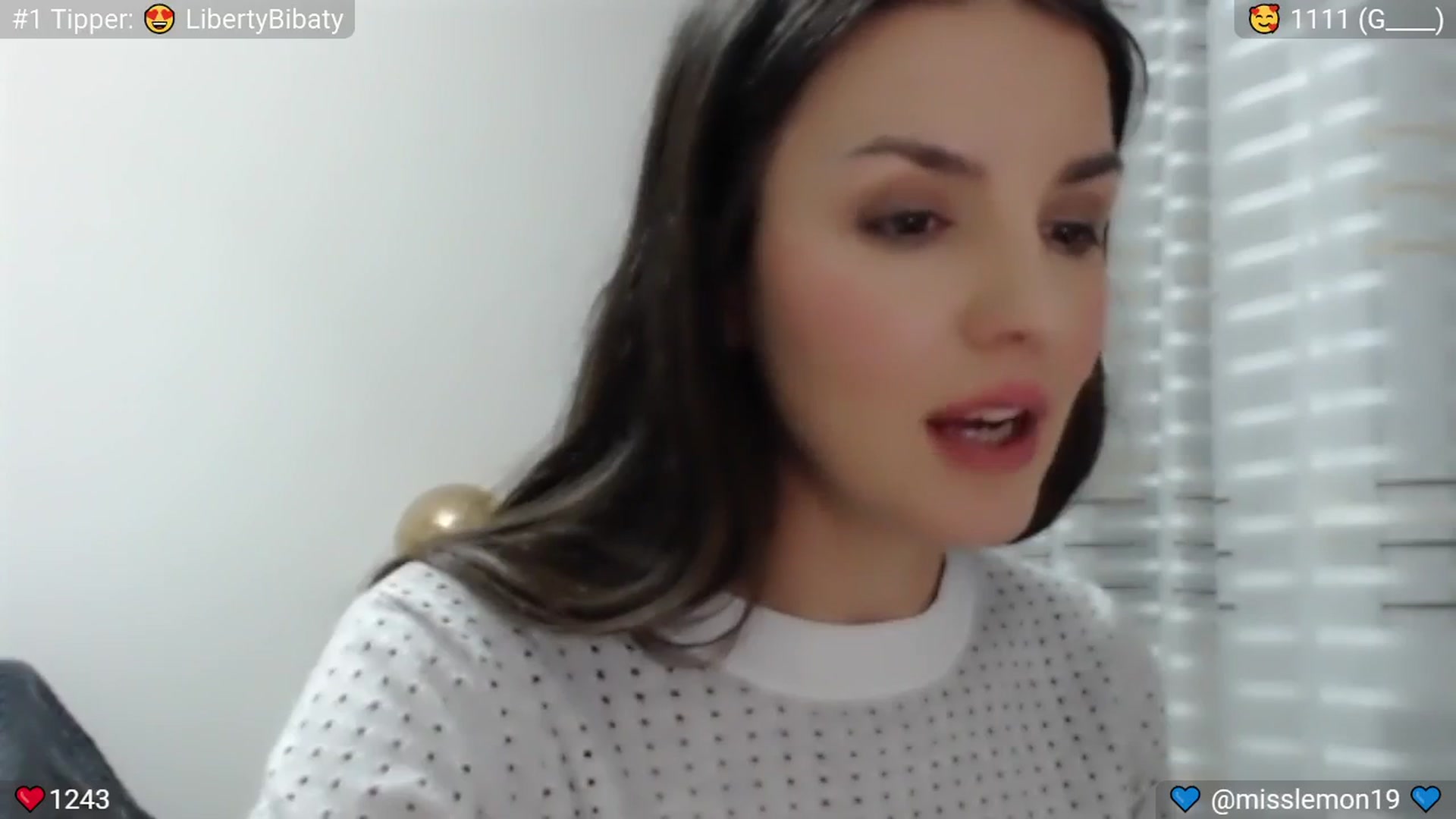 Gallery image thumbnail from Macaroon's myfreecams stream on, 05/25/2024, 23:43 image 16 of 20