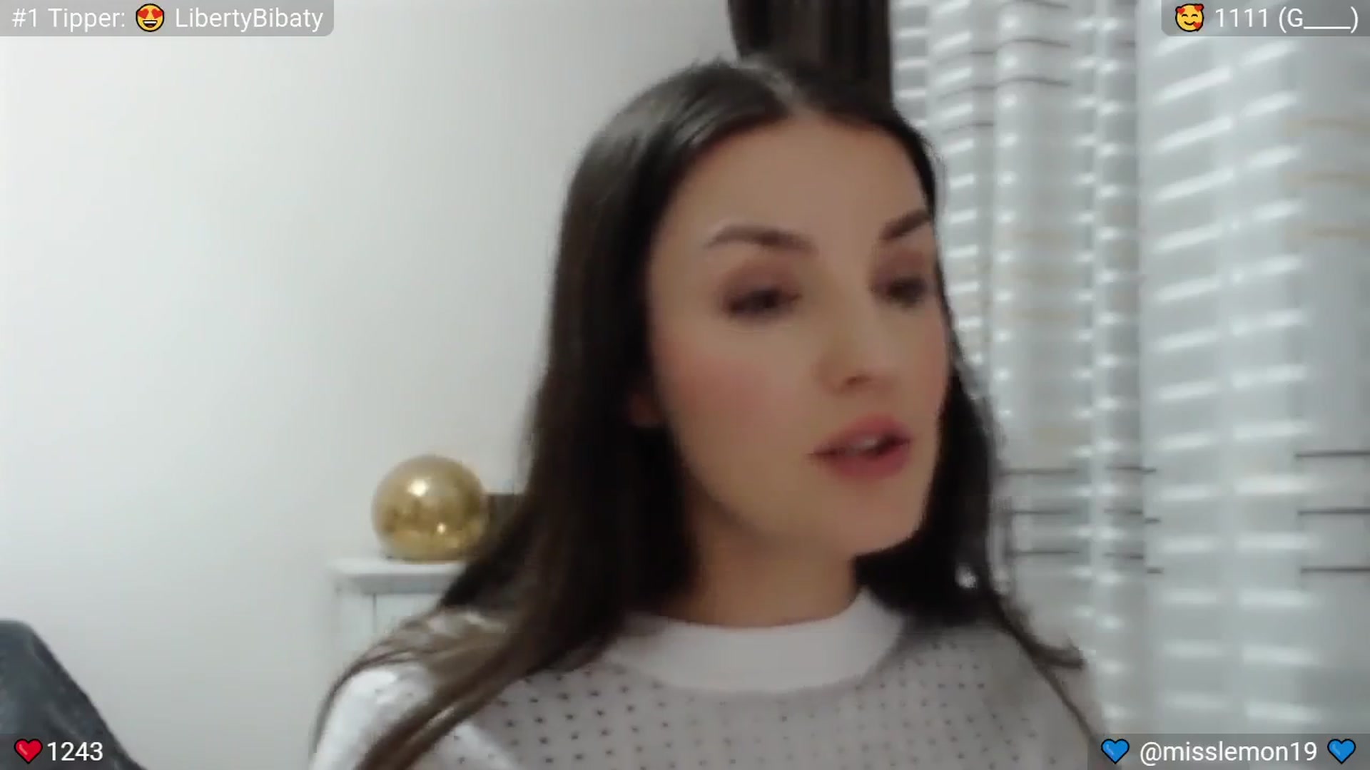 Gallery image thumbnail from Macaroon's myfreecams stream on, 05/25/2024, 23:43 image 15 of 20