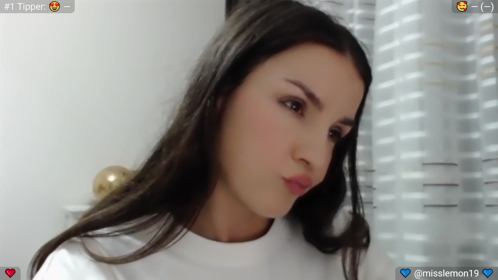Gallery image thumbnail from Macaroon's myfreecams stream on, 06/01/2024, 22:19 image 1 of 20
